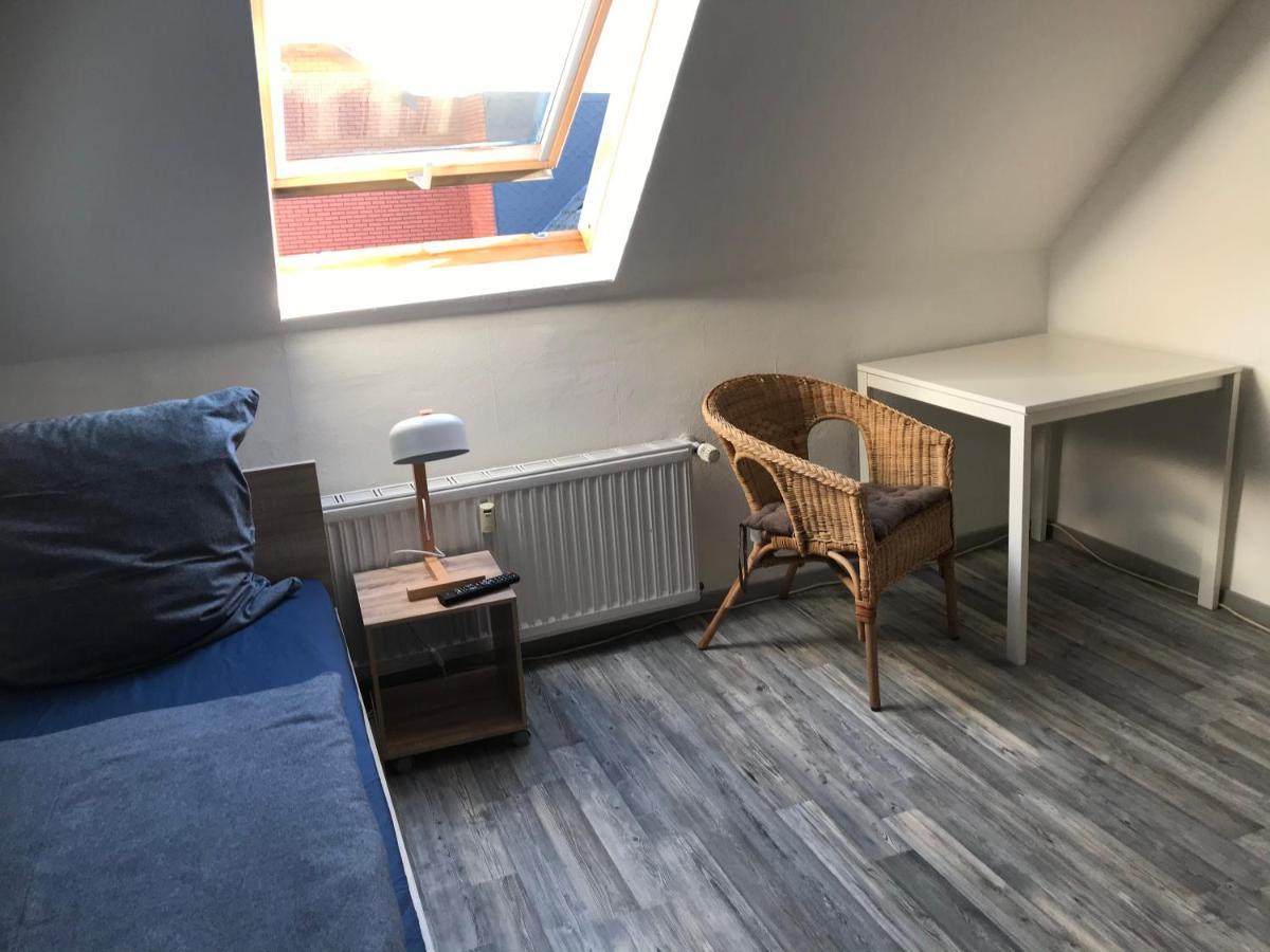 Monteur - Privat Zimmer Langerwehe Geich Bagian luar foto