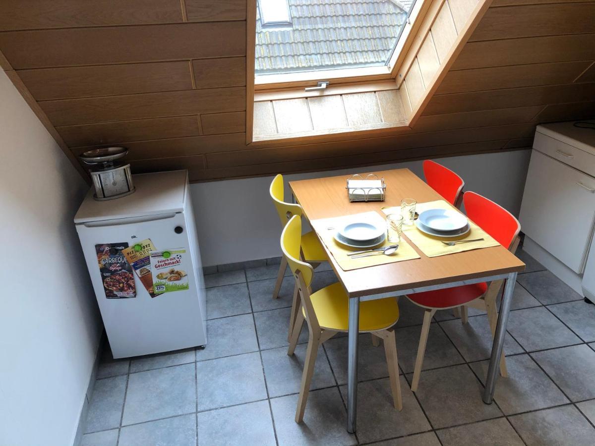 Monteur - Privat Zimmer Langerwehe Geich Bagian luar foto