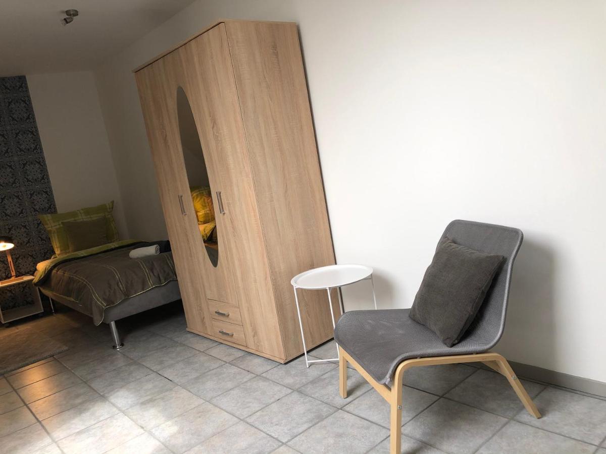 Monteur - Privat Zimmer Langerwehe Geich Bagian luar foto